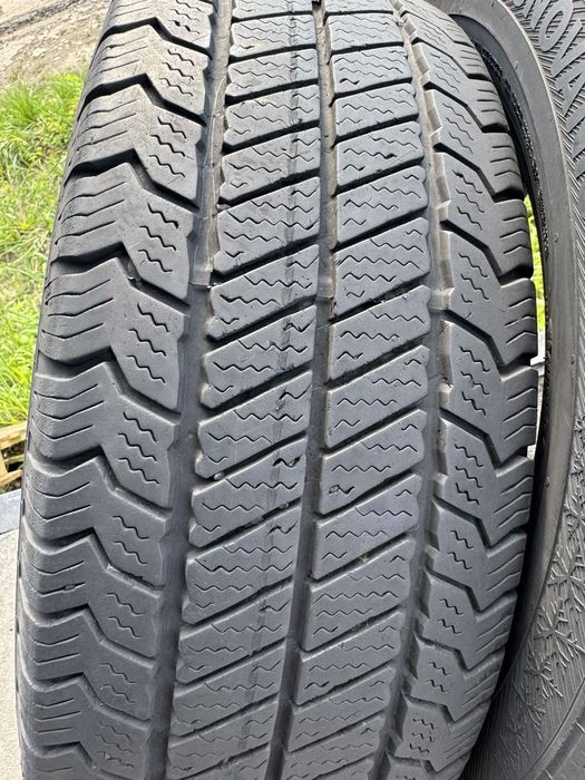 Зимові шини Barum 215/65 R16C резина цешка Р16 С