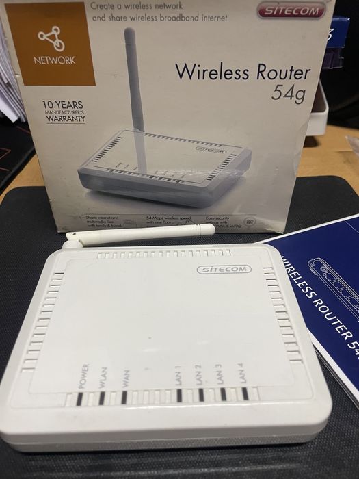 Extensor Wi-Fi TP-Link 300MbpsTL-WA854RE + Router WIFI54G