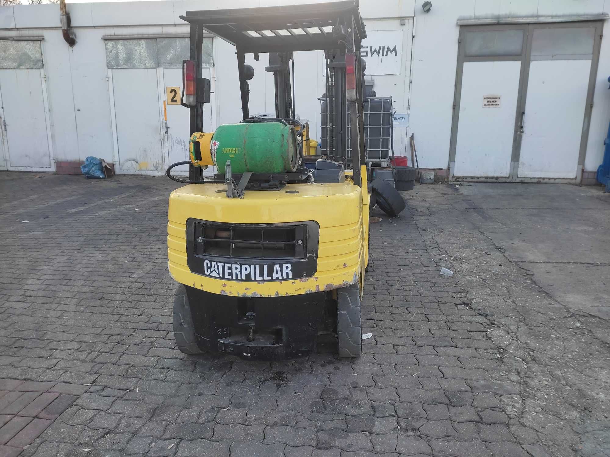 Caterpillar GP25 wózek widłowy 2,5T LPG