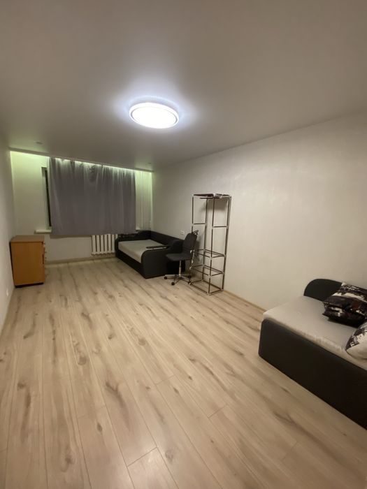 Здається в оренду 1 кім 1/5 пр-т Перемоги ( Центр)