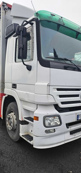 Samochód do przewozu zwierząt