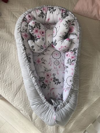 Kokon niemowlęcy z poduszką