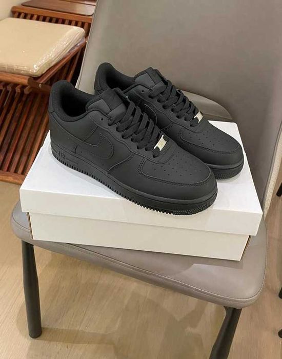 Buty sportowe Nike_Air_Force_1_Low_07_Black Rozmiar 42