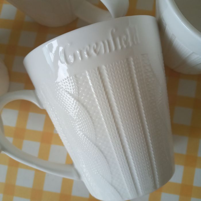 Чашки кружки белые как вязаные