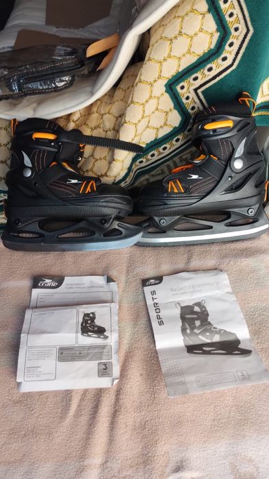 Ковзани дитячі (500грн) та підліткові (1000грн)