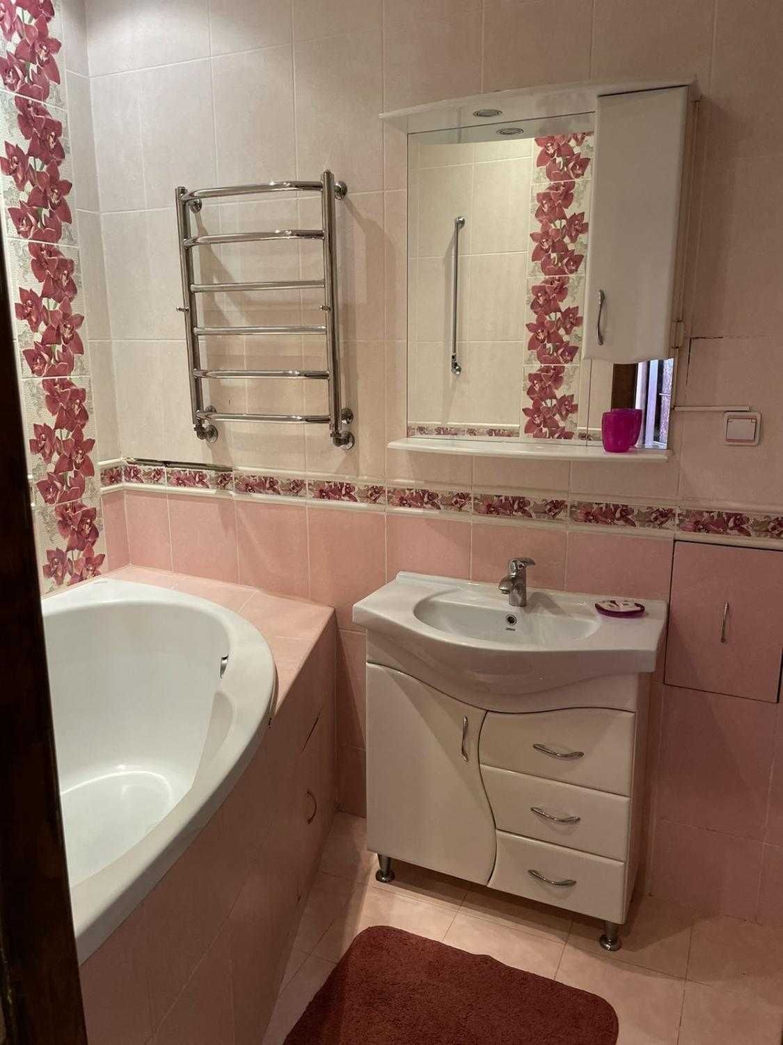 Продам 2-ком квартиру с ремонтом в ЖК "Семь самураев" (912-082)