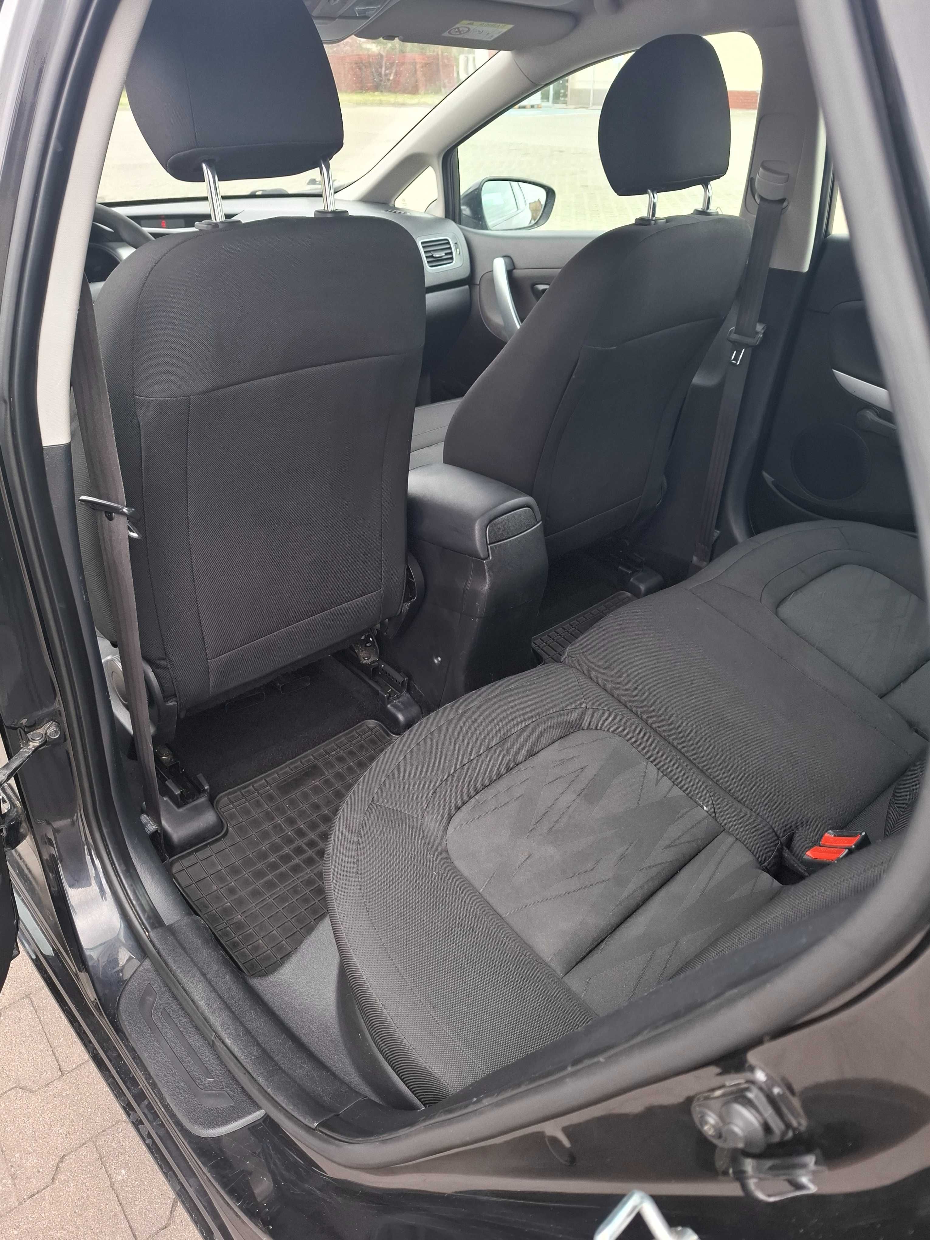 KIA CEE'D kombi, 1.4 diesel, przebieg 212 tys. bezwypadkowy