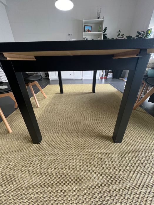Mesa Ikea Bjursta extensível 140-220 cm