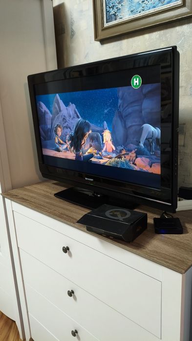 Телевізор Sharp LS-32S7E-BK+ тв приставка