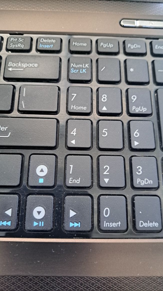 Asus K52J 8 GB RAM