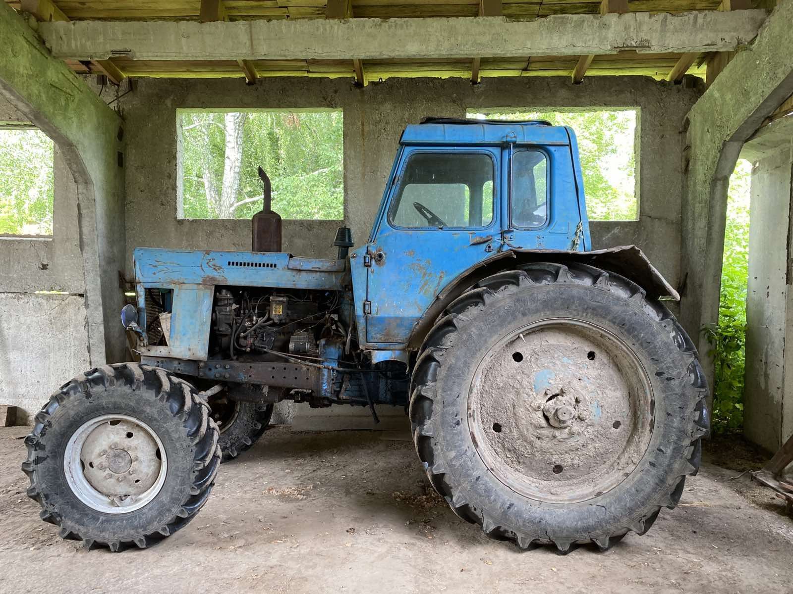 Продається МТЗ 82 .