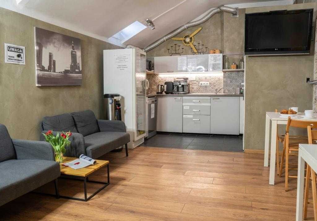 Odstąpię hostel Warszawa ul. Nowy Świat