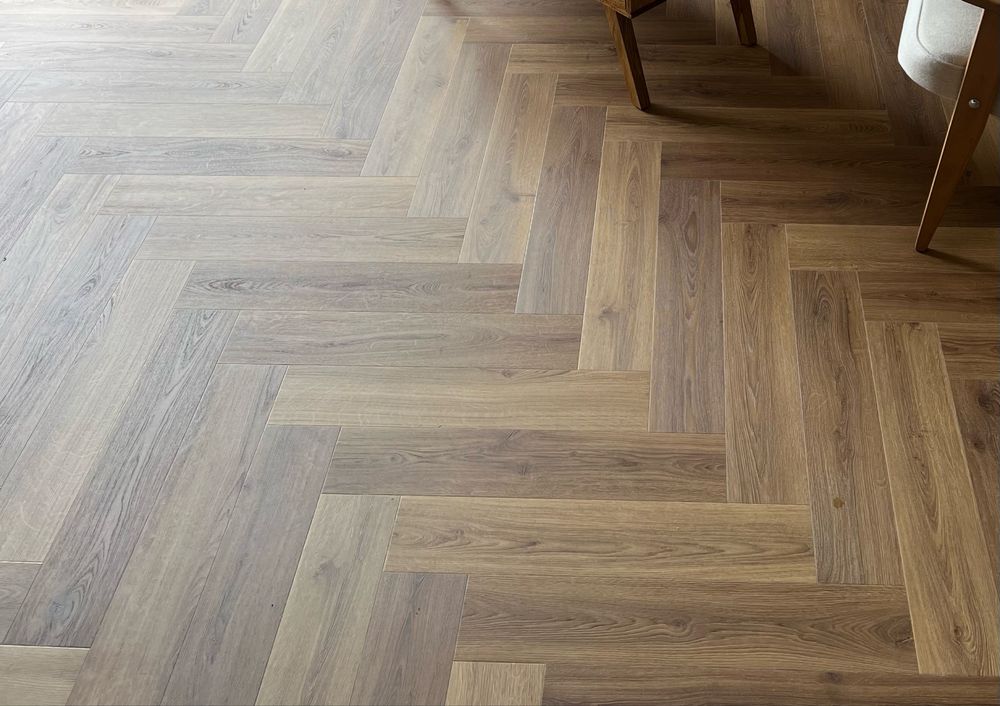 Panel winylowy QUICK-STEP Dąb karmelowy botaniczny jodelka
