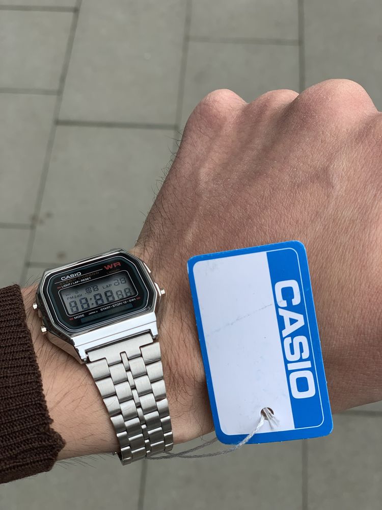 Годинник Casio Retro (є ОПТ)