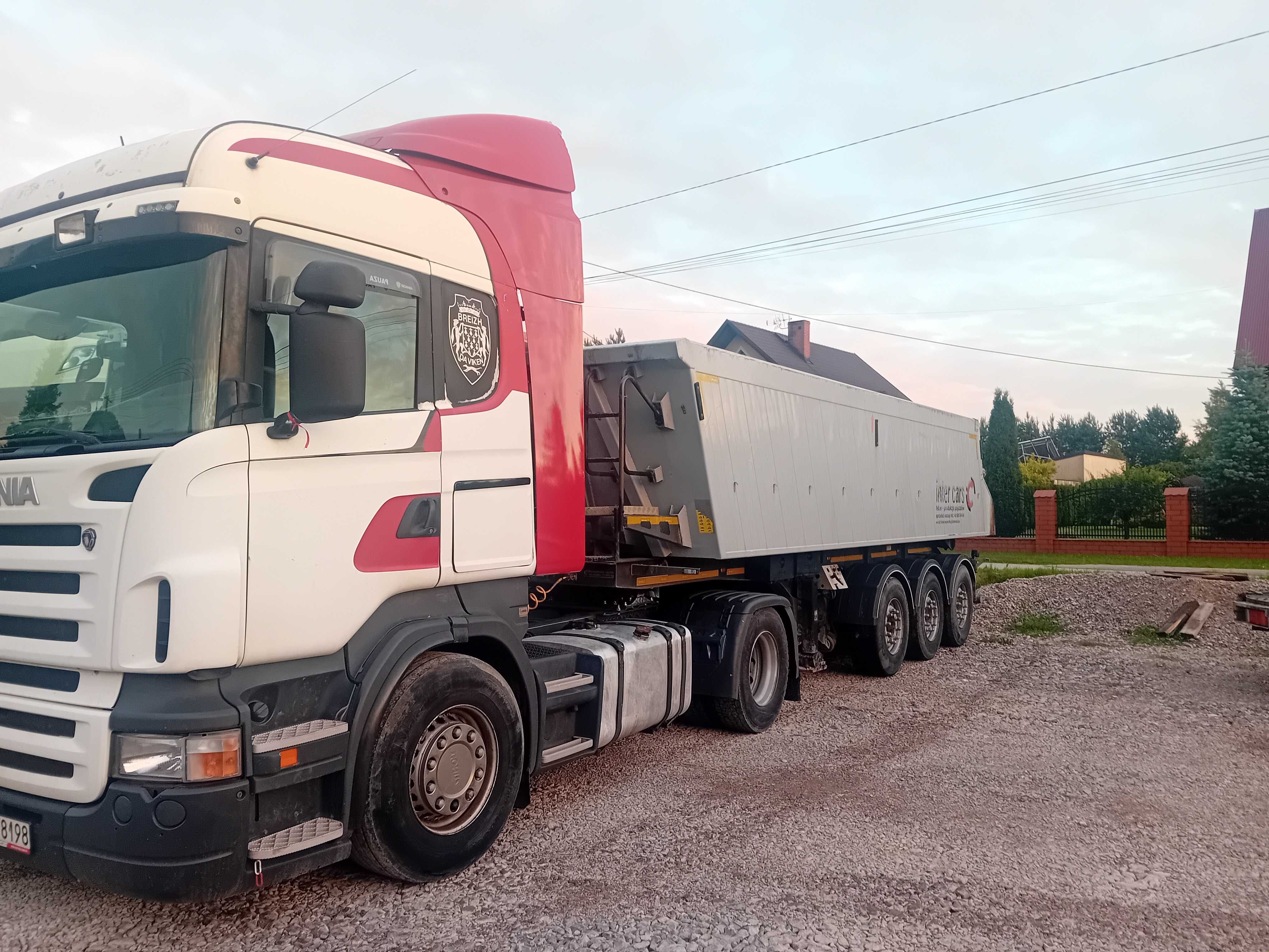 Usługi transportowe wywrotka z Hds