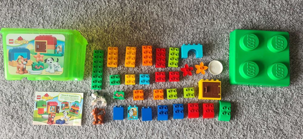 Lego Duplo w plastikowym pudełku