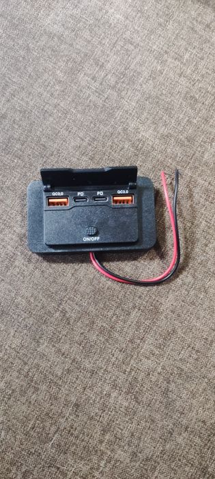 Встраиваемая USB зарядка