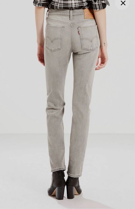 Продам Levi's 505C