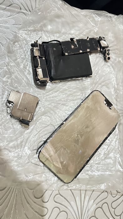 Продам Iphone 14Pro 512 на запчасти