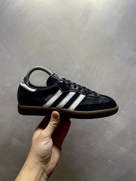 Adidas  Кросівки оригінал кроссовки оригинал