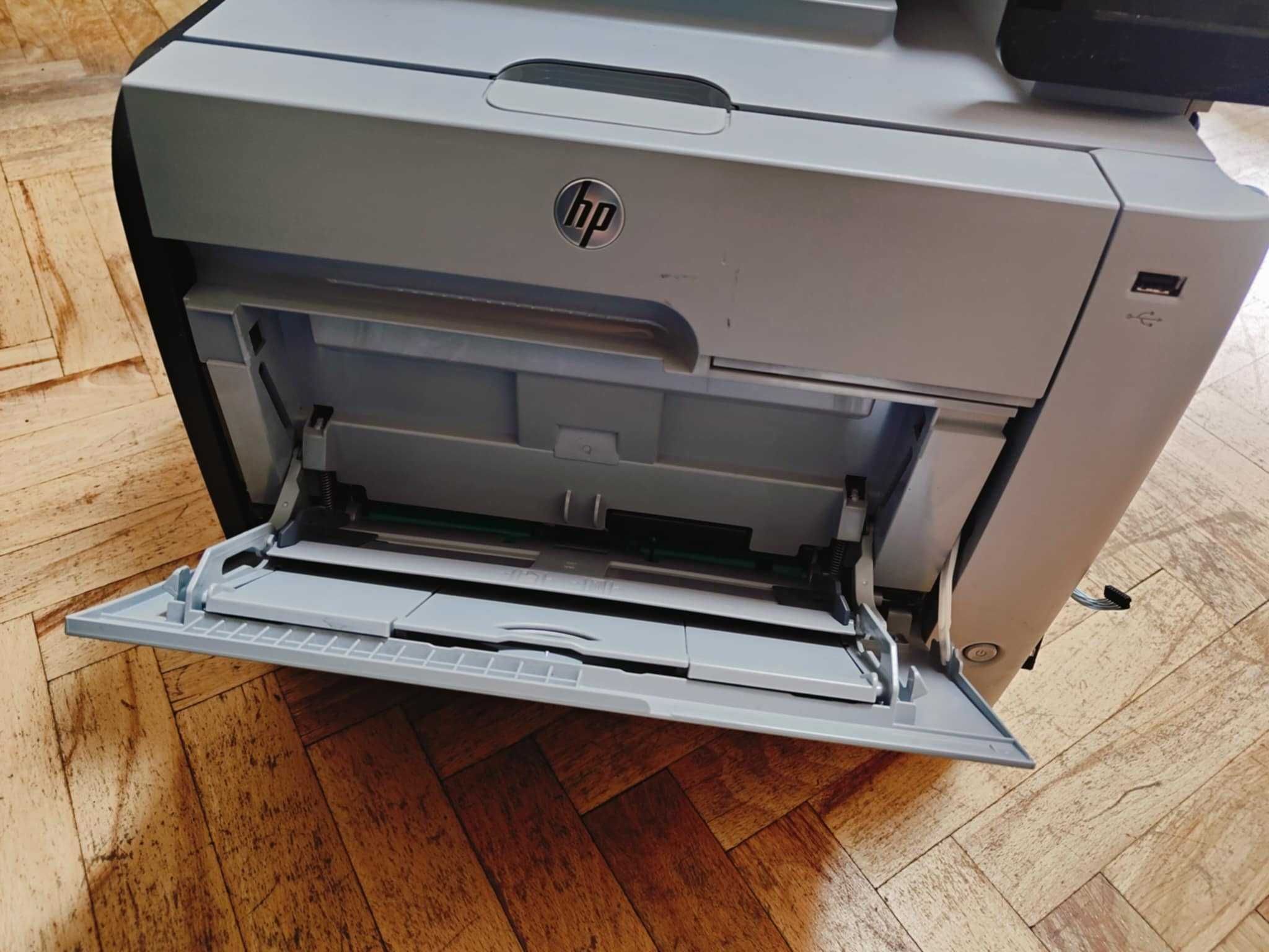 Urządzenie wielofunkcyjne HP Color LaserJet Pro M476dw z tonerami