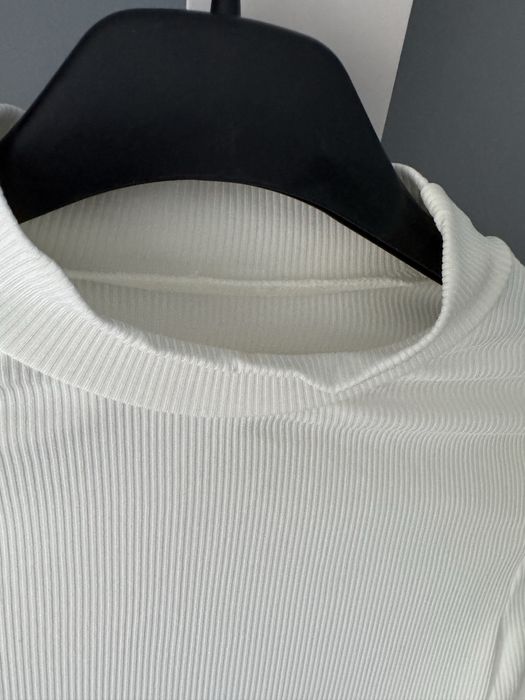 Crop top ecru dlugi rękaw ecru śmietankowa biel