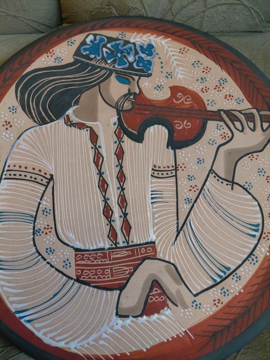 Тарілка лксф Гуцул зі скрипкою. Ціна договірна.