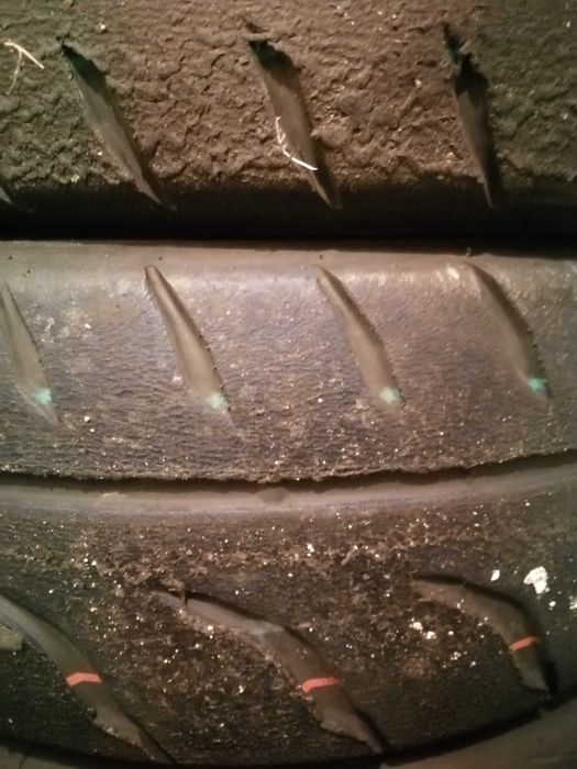 Pneus Toyo R8R  205/60r13