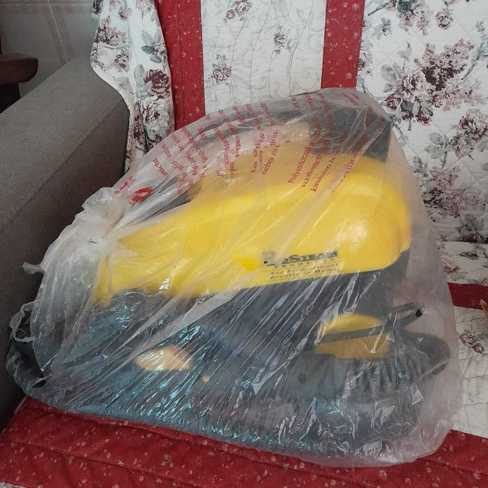 Máquina de lavar e exterelizar a vapor quente