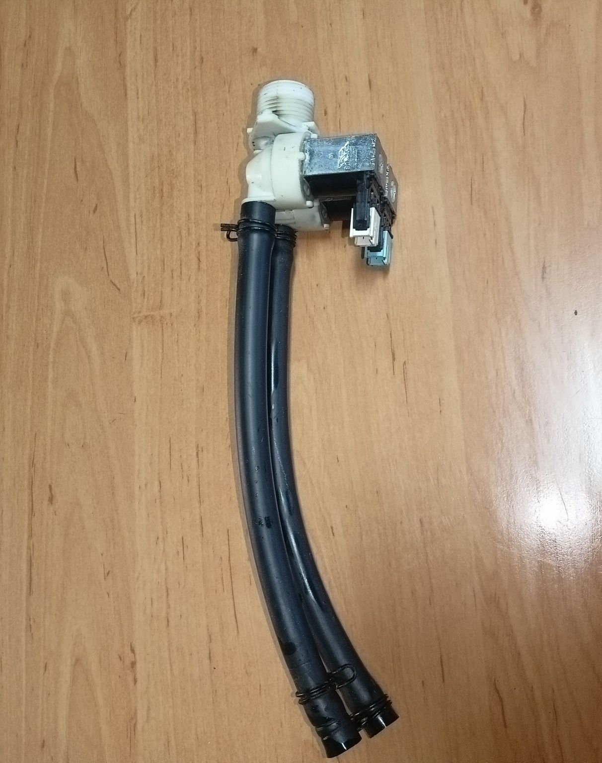 Elektrozawór pralki Hoover VT 1014 D23