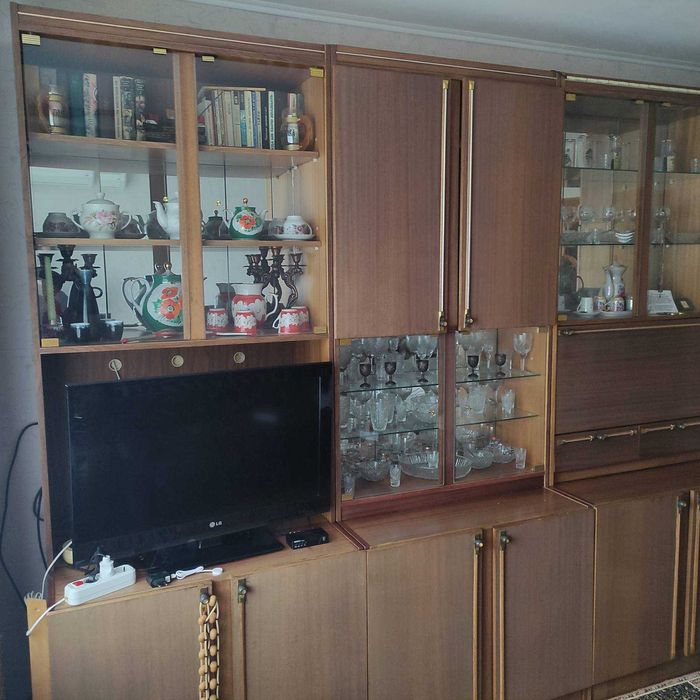 Терміново! Продається стінка у вітальню