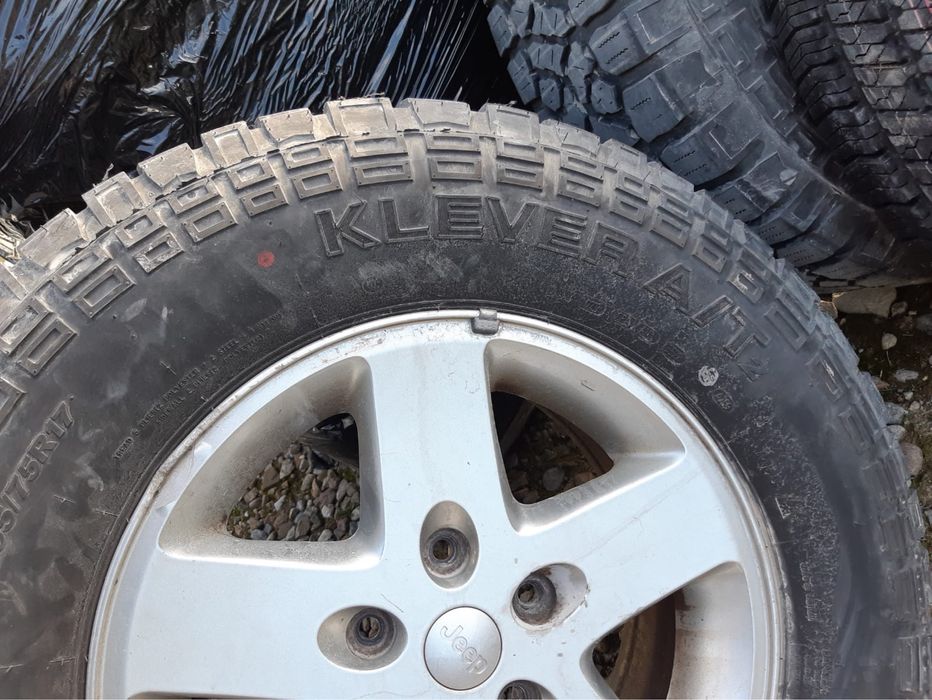 Felgi Jeep Wrangler jk z oponami