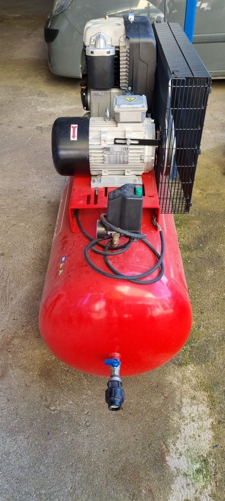 Vendo Compressor de 12 Quilos