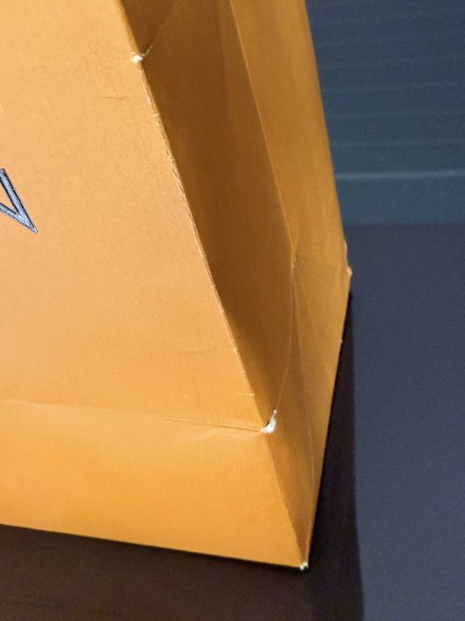 Бумажный пакет Louis Vuitton