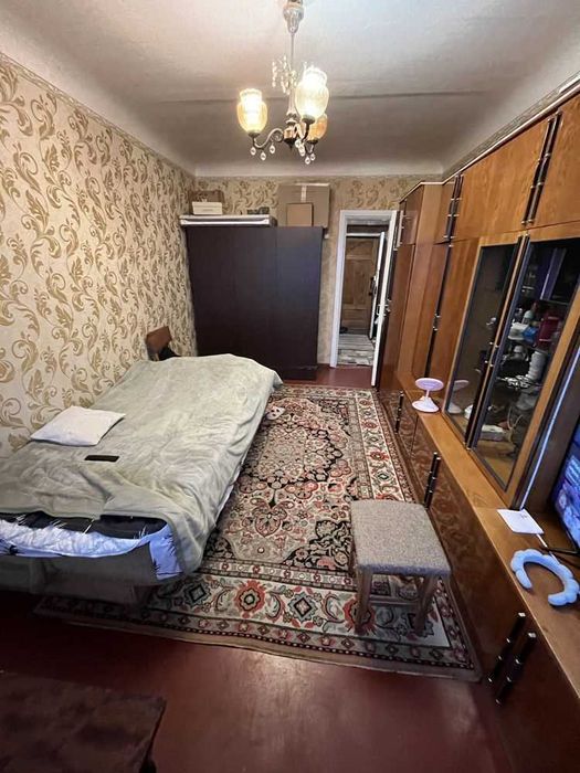 Продаж 2к квартири. Житловий стан. вул. Симона Петлюри. 4/5 Код №15472