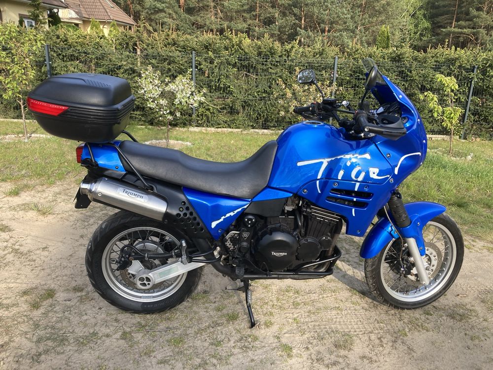 Triumph Tiger T400 885