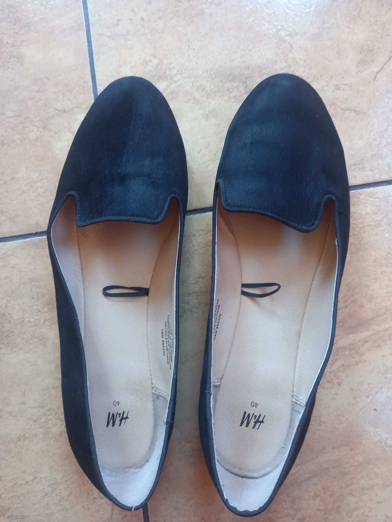 Buty damskie balerinki zamszowe