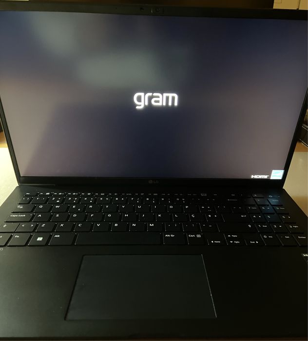 Portátil Semi-Novo LG Gram 15’’ 15Z90Q i5 - 16GB Ram - 250 GB SSD