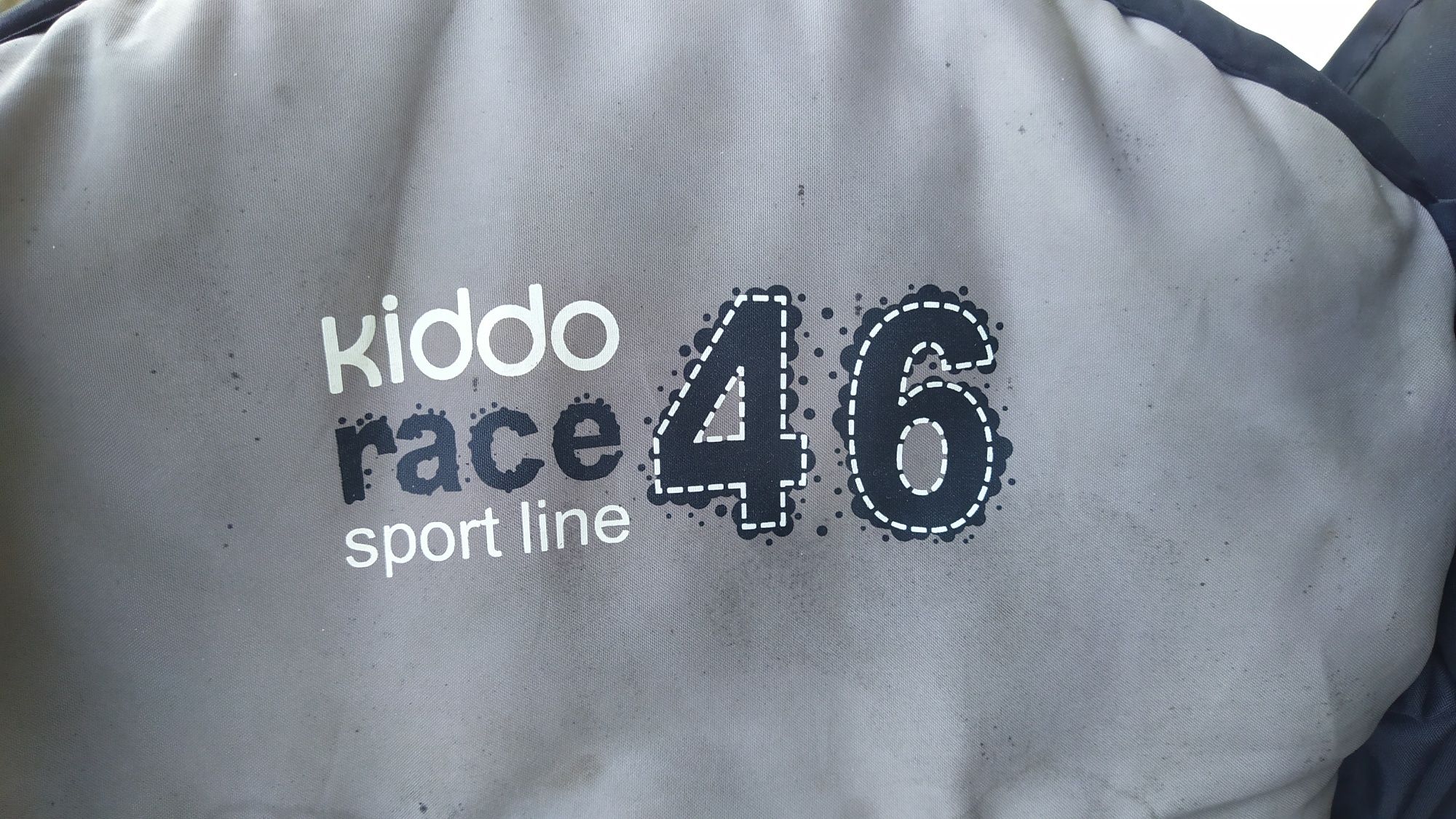 Carro de bebê kiddo
