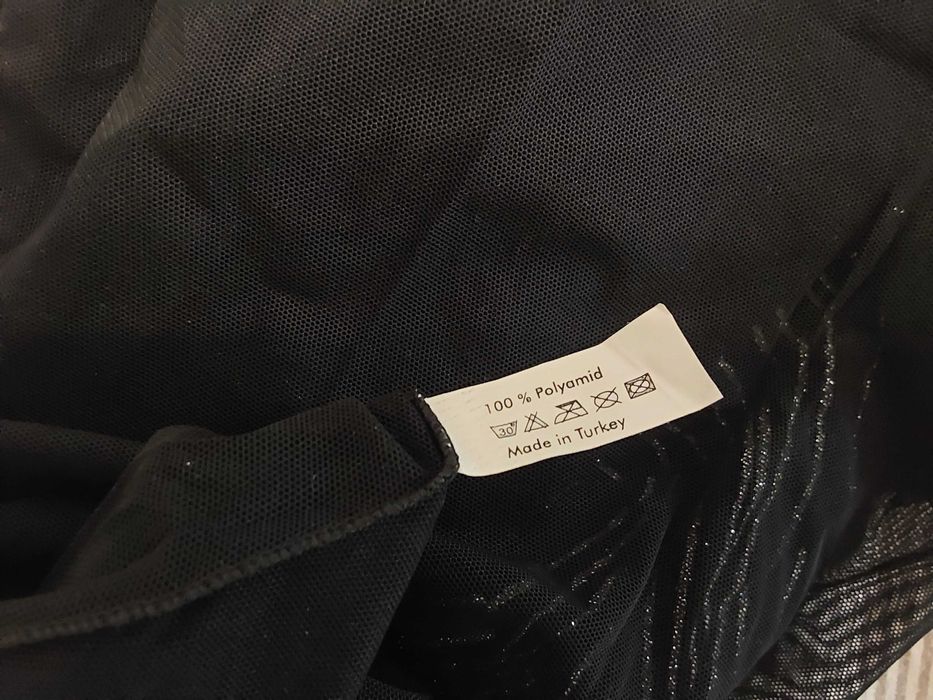 Lingerie Preto com Brilhos de noite.