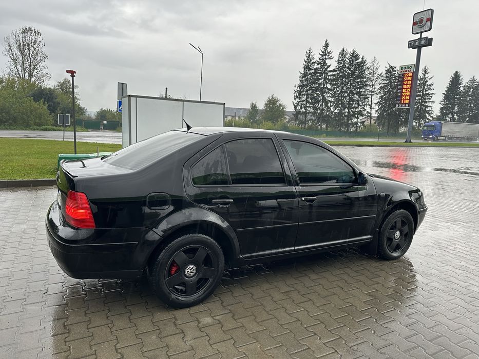 Фольсваген Бора / 1.6 Бензин