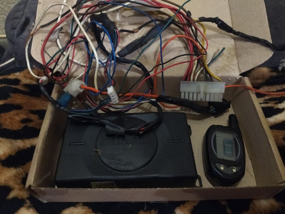 Сигнализация sheriff 975 двухсторонняя c привязанным брелком