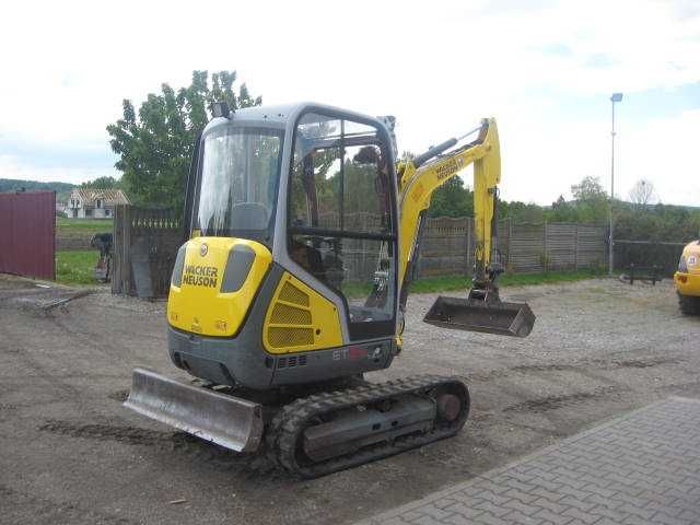 Mini koparka WACKER NEUSON ET24 z 2019r