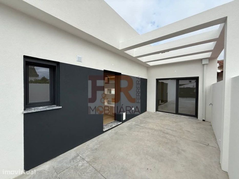 Moradia Isolada Térrea T3+1 Pronta Pinhal do General Fernão Ferro