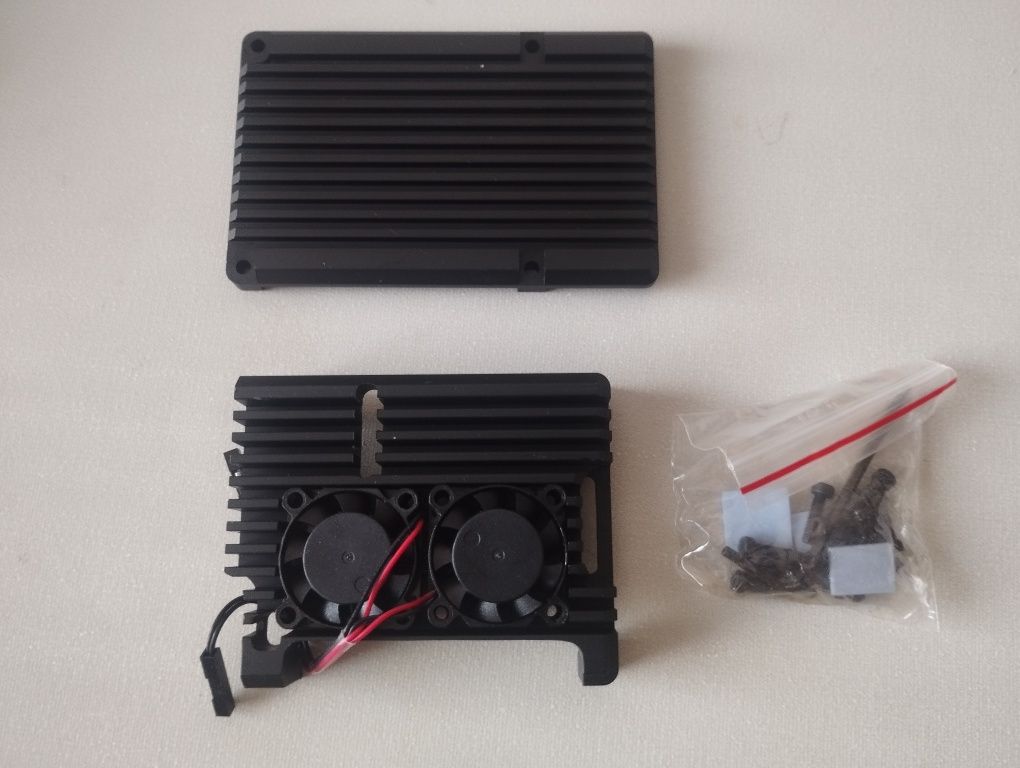 Obudowa aluminiowa z wiatraczkami do Raspberry Pi 4