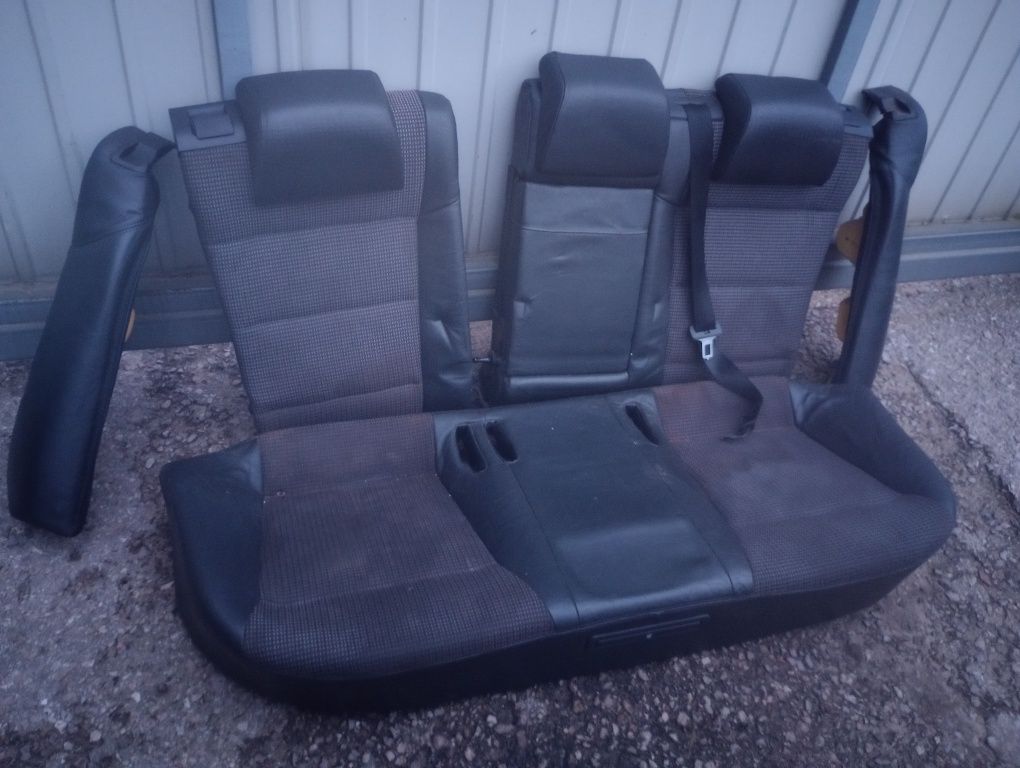 Opel Vectra C fotele HB