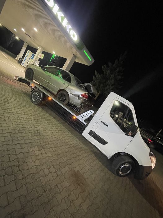 Послуги евакуатора Renault master 2016