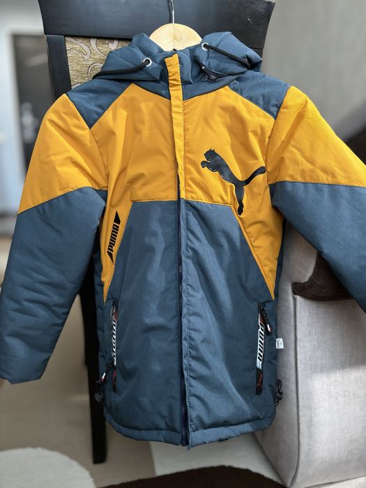 Продам курточку для хлопчика 10-12 років