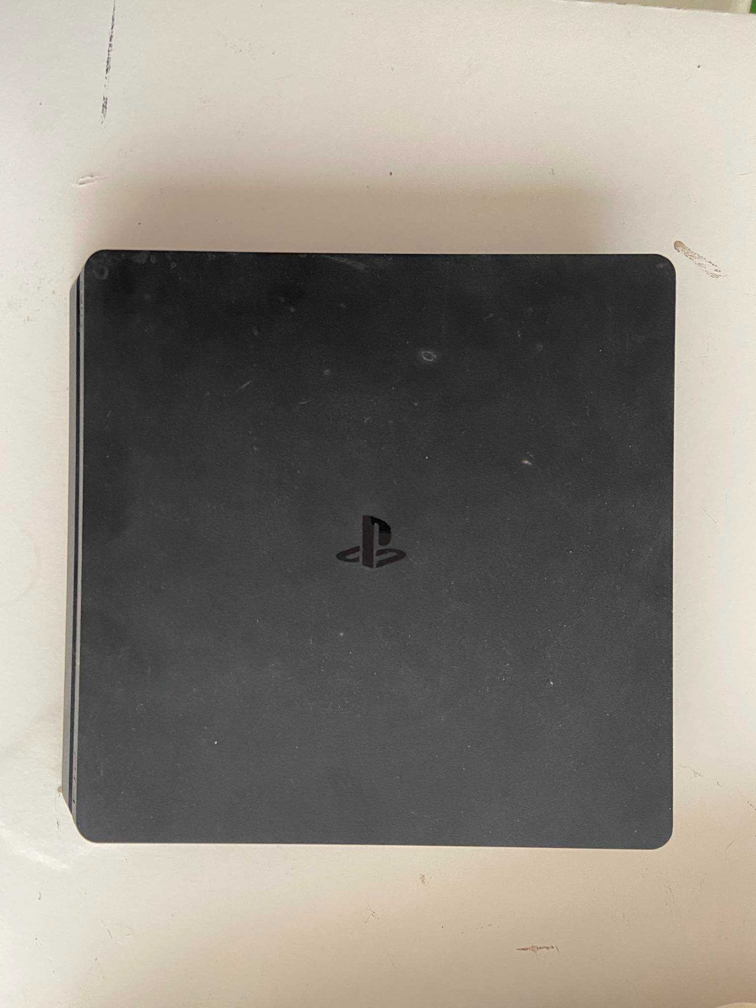 Playstation 4 Slim 500gb com comando em óptimo estado - PS4