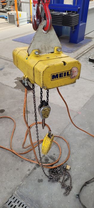 Wciągarka łańcuchowa elektryczna 500 kg 0,5T